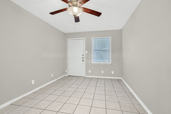 Photo - 816 S Crockett St Unit 3