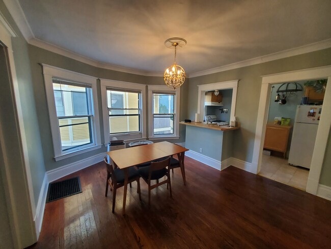 Photo - 611 Evans St SE Unidad 1st Floor