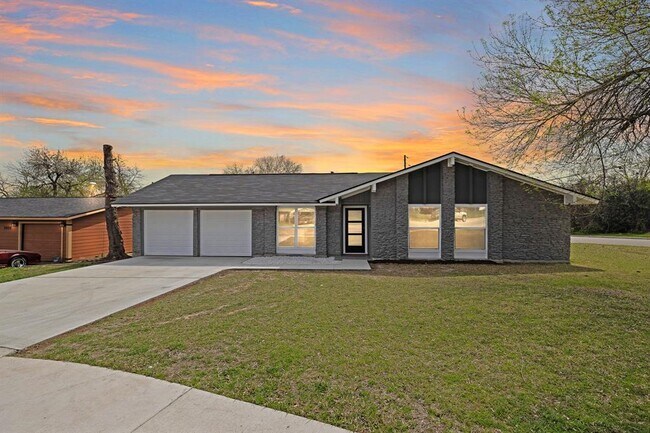 Photo - 2927 Norwood Hill Rd House