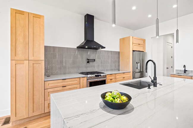 Photo - 32 Copper Mill Ct