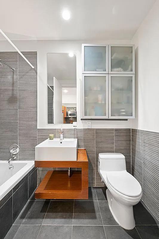 Photo - 242 S 1st St Unit 2E