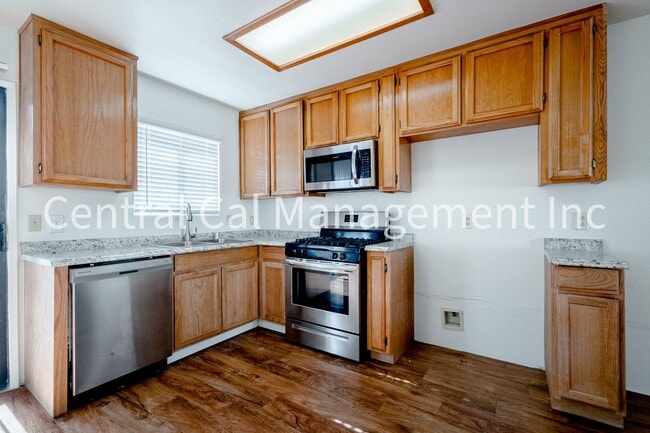 Photo - 8404 Laborough Dr Unit Apt A