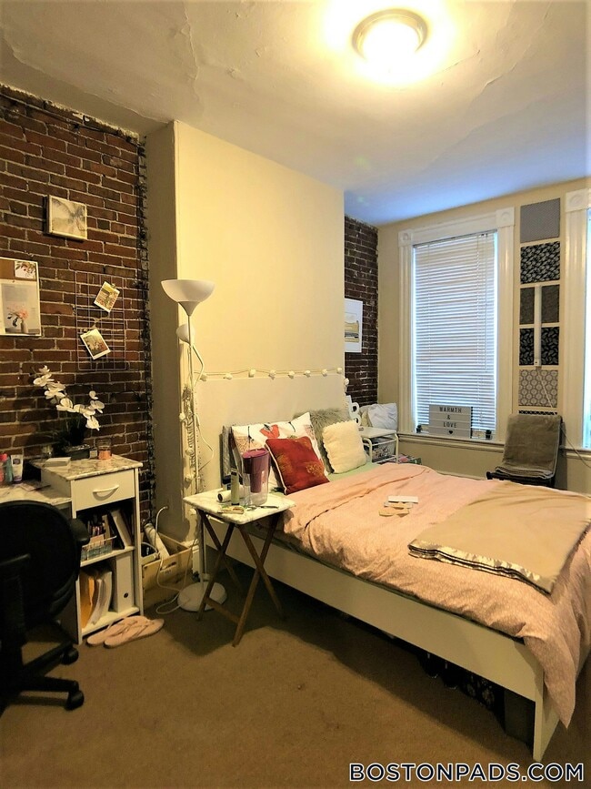 Photo - 21 Cortes St Unit 02