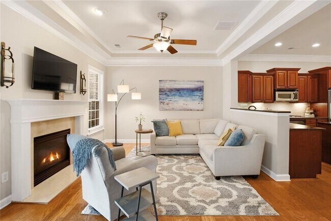 1404 Lexington Dr