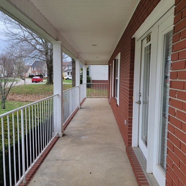 Photo - 2/1 Duplex- Cookeville- Large Corner Lot Unidad 919 Nottingham Dr Apt B