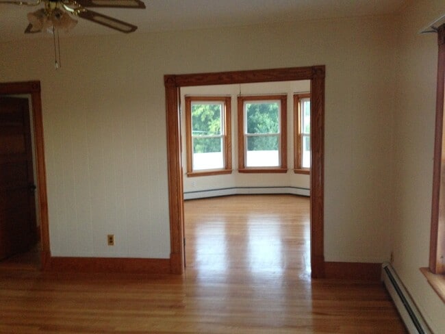 42 Bridge St Unit Third Floor