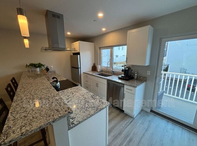 Photo - 61 Pine St Unit 11