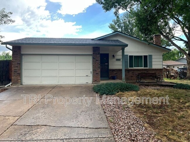 Building Photo - 2501 Charolais Dr