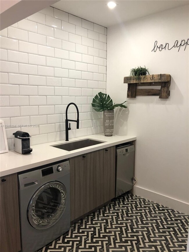 Photo - 1524 Euclid Ave Unit 2