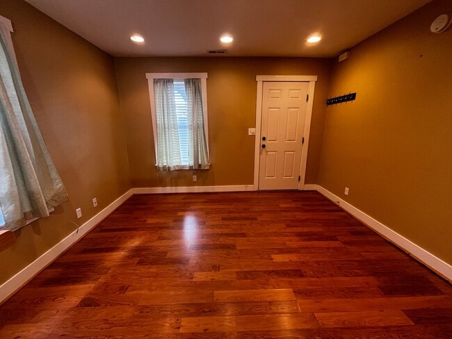 Photo - Downtown Bremerton Charmer