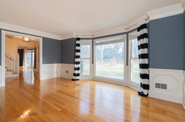 Photo - 5363 Amhurst Dr