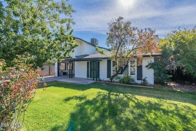 Photo - 505 W Howe St