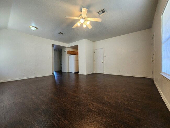 Photo - 3204 Toledo Dr Unidad A