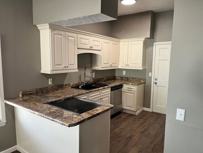 Photo - 3 Bed / 1 Bath Home Downtown Corbin