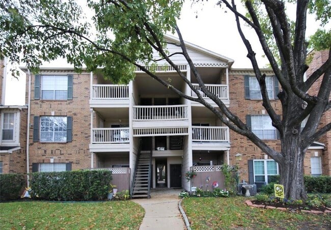 Building Photo - 2626 Holly Hall St Unit 511