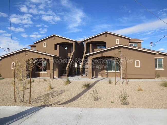 Building Photo - 10402 N 9th Ave Unit 1