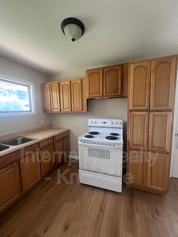 Photo - 712 S Beaman St