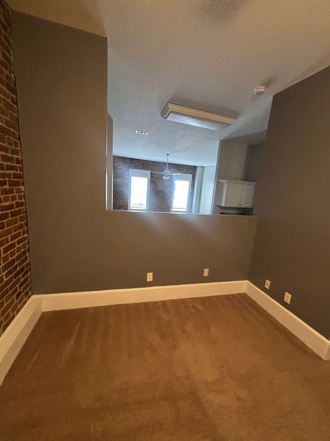 Photo - 130 N Ashley St