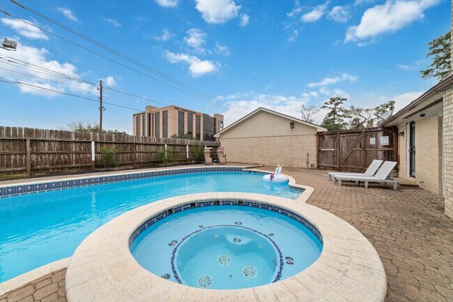 Photo - 17403 Mossforest Dr