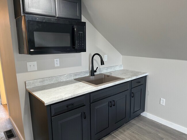 Photo - 113 Brookline Rd