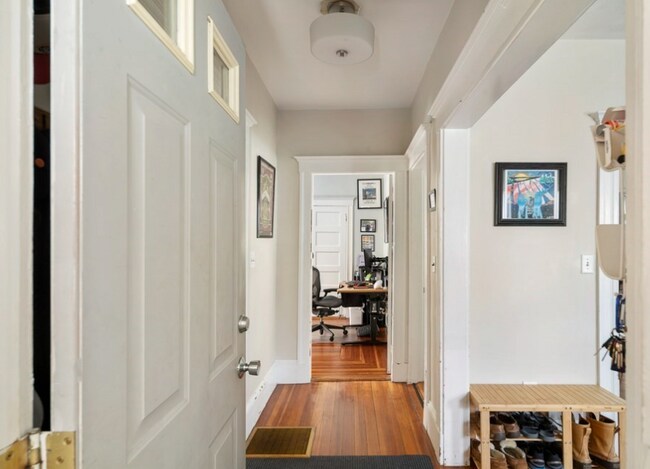 Photo - 44 Greenleaf Ave Unit 1