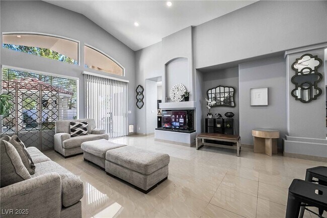 Photo - 1400 Castle Crest Dr