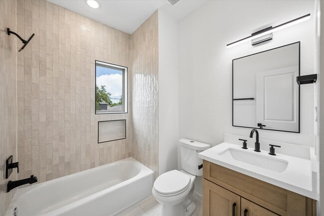 Photo - 8129 Safebuy St Unidad B