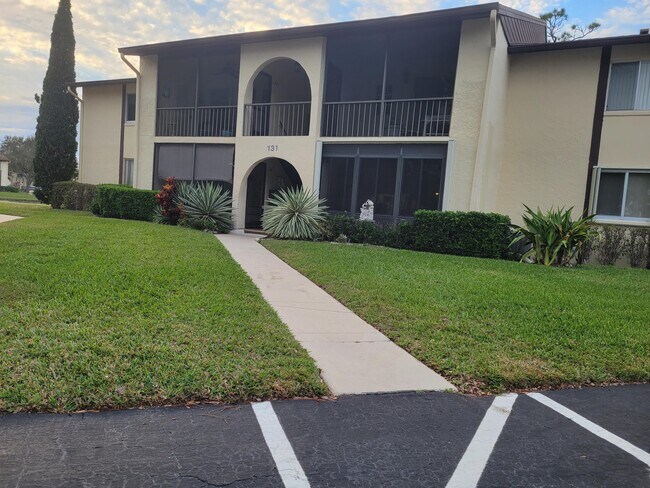 131 Lake Pne Cir  
