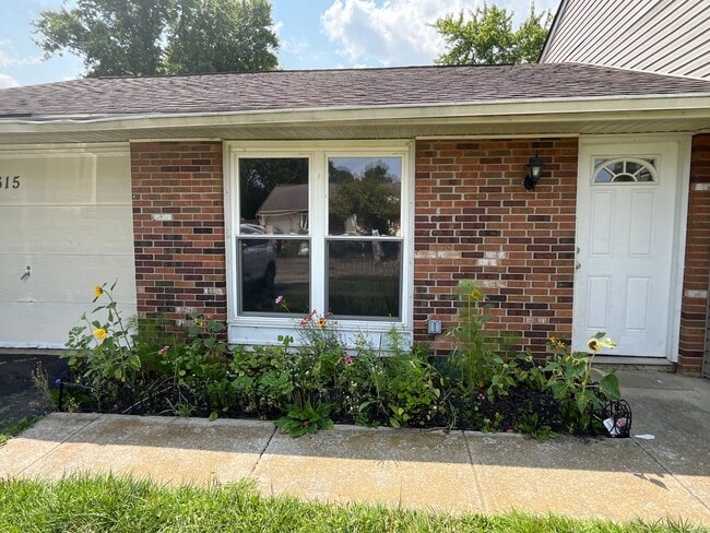 Photo - 3 Bedroom 1.5 Bathroom Single Family Home Gahanna