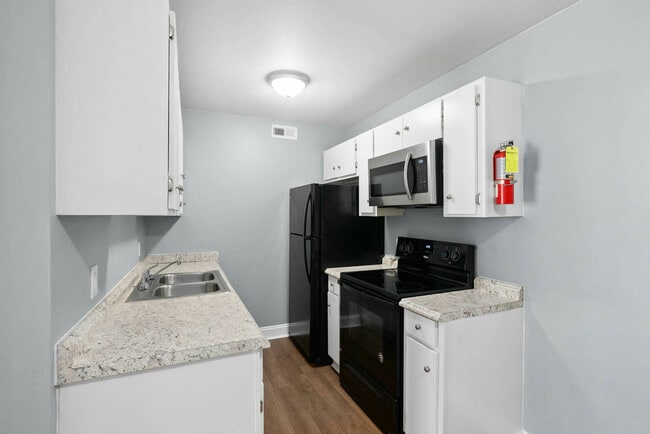 Photo - 607 Park Ave