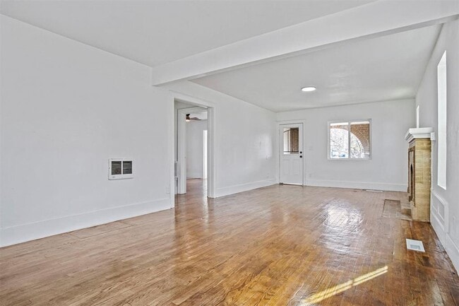 Photo - 609 SW 30th St