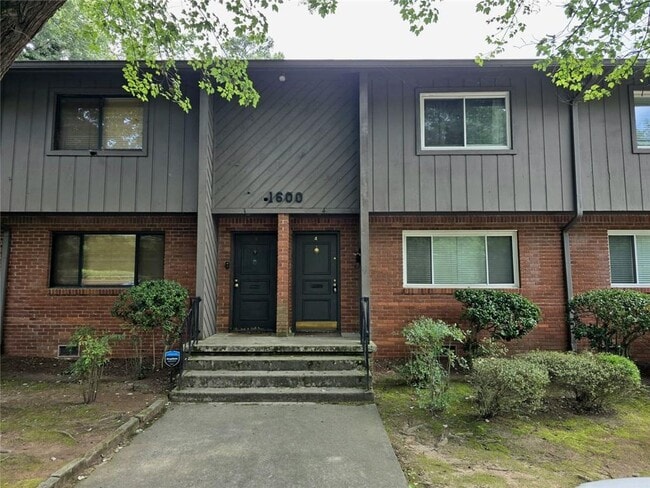 Building Photo - 1600 Briarcliff Rd NE Unit 4