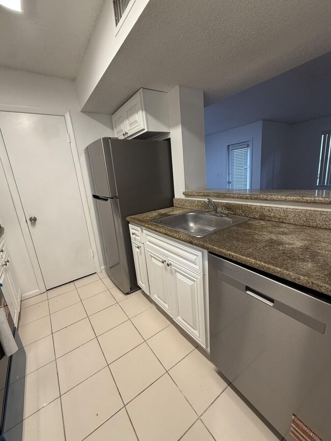 Photo - 4341 W McNab Rd Unidad 2 Bedroom Condo for Rent