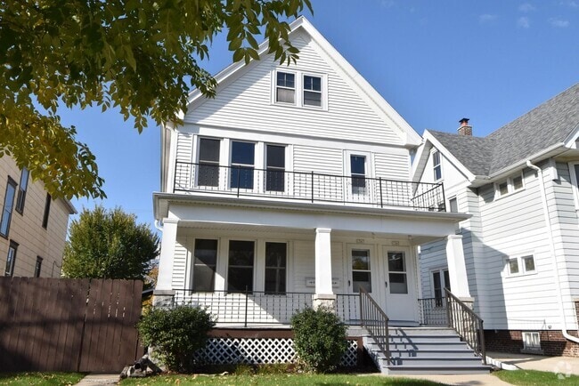 Building Photo - 1567 S 77th St Rental