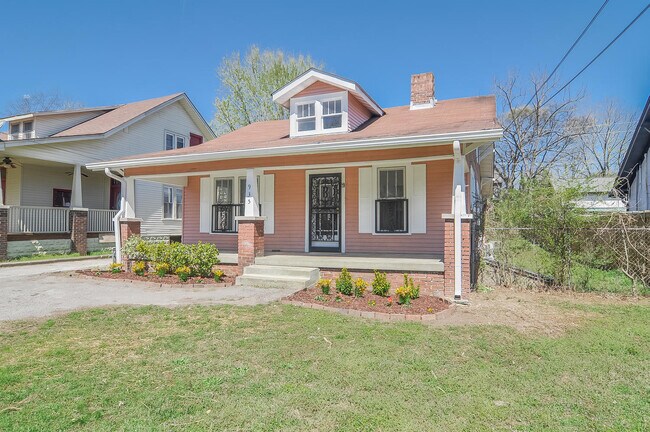 Photo - East Nashville Cottage!
