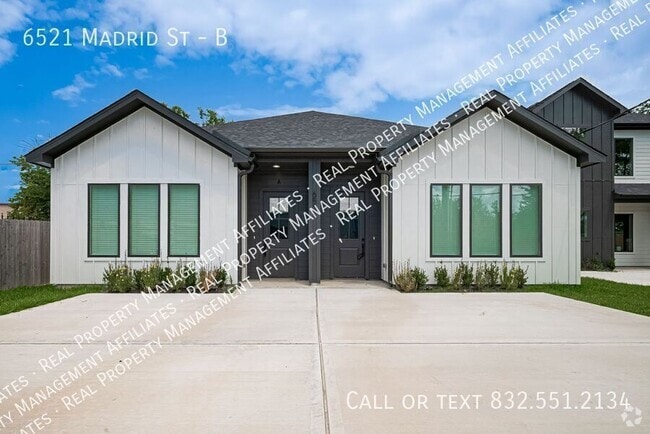 Building Photo - 6521 Madrid St Rental
