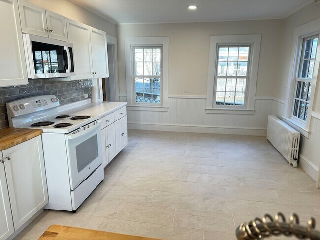 51 Cabot Ln