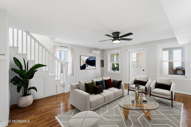 Photo - 203 Shore Dr