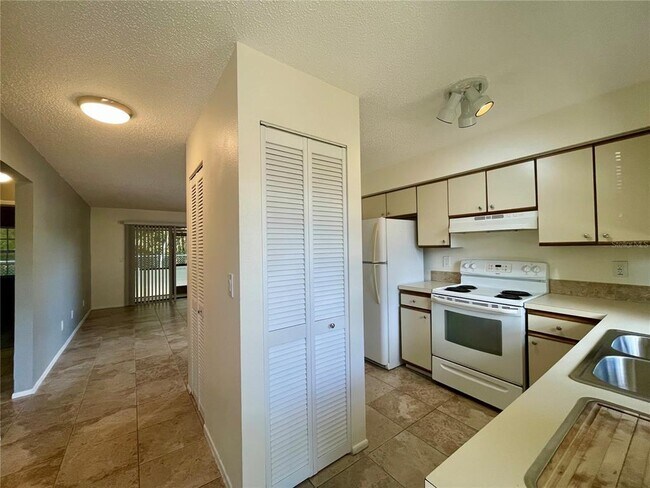 Photo - 2780 Park Dr