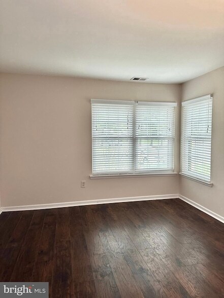 Photo - 243 Barclay Ct Condo Unit 243