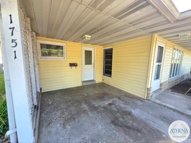 Photo - 3 Bedroom / 2 Bath House - NEAR CAPAHA PARK