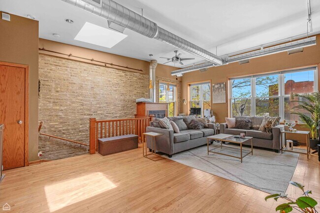 Photo - 1341 N Western Ave Condo Unit 3