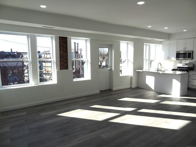 Photo - 2806 Fairfield Ave