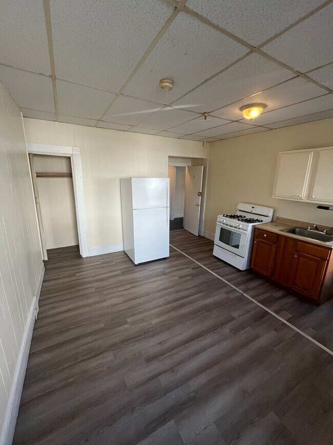Photo - Studio Apartment for Rent – Utilities Included! Unit 1-7