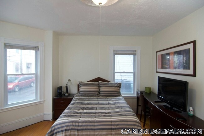 33 Jefferson St Unit 1