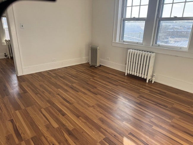 Photo - 334 Midland Ave Unit 3