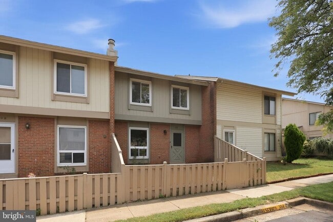 Building Photo - 1211 Springtide Pl