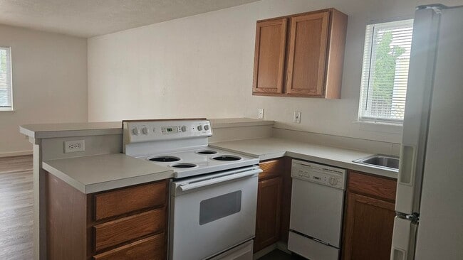 1218 E Ash St Unit C