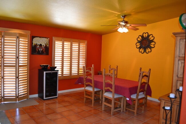 Photo - Bright & Spacious 3-Bedroom Tucson Rental ...