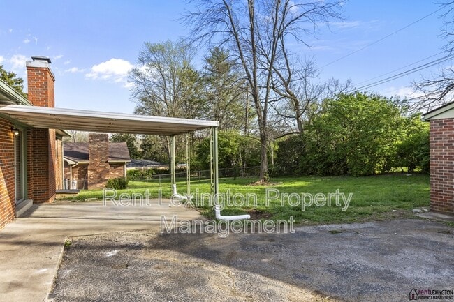 Photo - 1036 Whitehall Pl